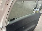 Крышка багажника 20-й Alphard за 101 тг. в Алматы
