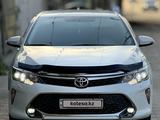 Toyota Camry 2017 года за 14 900 000 тг. в Шымкент