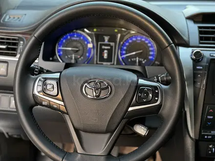 Toyota Camry 2017 года за 14 900 000 тг. в Шымкент – фото 14
