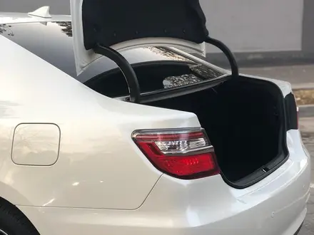 Toyota Camry 2017 года за 14 900 000 тг. в Шымкент – фото 54