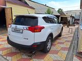 Toyota RAV4 2015 годаүшін8 700 000 тг. в Жезказган – фото 3