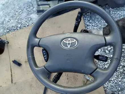 Руль кожаный Toyota Camry 30 XLE за 20 000 тг. в Семей