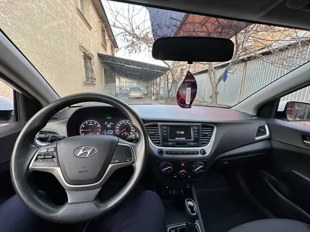 Hyundai Accent 2018 года за 6 600 000 тг. в Алматы – фото 10