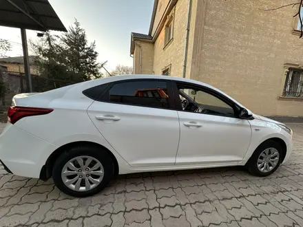 Hyundai Accent 2018 года за 6 600 000 тг. в Алматы – фото 5