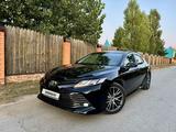 Toyota Camry 2020 года за 12 700 000 тг. в Костанай – фото 2
