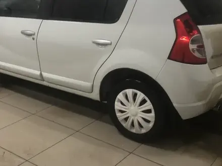 Renault Sandero 2013 года за 3 500 000 тг. в Жанаозен – фото 4