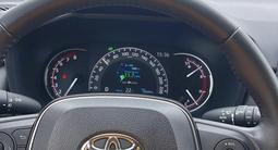 Toyota RAV4 2021 года за 14 500 000 тг. в Экибастуз – фото 2
