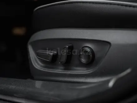 Toyota Camry 2023 года за 18 000 000 тг. в Алматы – фото 23
