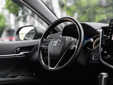 Toyota Camry 2023 года за 18 000 000 тг. в Алматы – фото 30