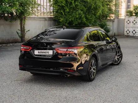 Toyota Camry 2023 года за 18 000 000 тг. в Алматы – фото 35