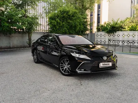 Toyota Camry 2023 года за 18 000 000 тг. в Алматы – фото 2