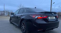 Toyota Camry 2021 годаfor13 500 000 тг. в Экибастуз – фото 5