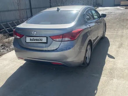 Hyundai Elantra 2013 года за 6 000 000 тг. в Атырау – фото 3