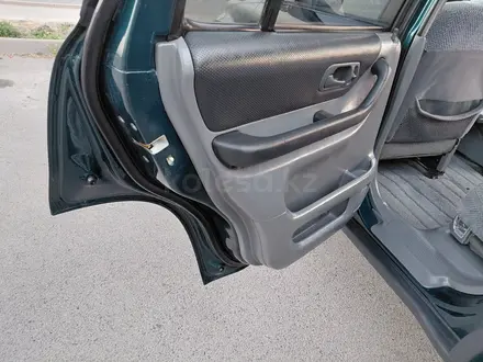 Honda CR-V 1997 года за 3 700 000 тг. в Алматы – фото 50