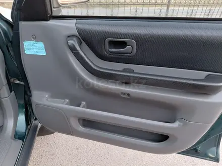 Honda CR-V 1997 года за 3 700 000 тг. в Алматы – фото 60