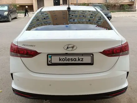 Hyundai Accent 2020 года за 8 000 000 тг. в Актау – фото 3
