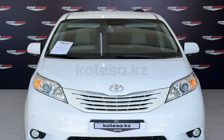 Toyota Sienna 2011 года за 12 500 000 тг. в Актау