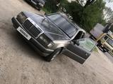 Mercedes-Benz E 260 1992 годаүшін1 600 000 тг. в Алматы – фото 3