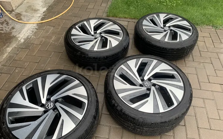 Диски с летними шинами на VW id4 crozz prime новые R 21үшін1 200 000 тг. в Алматы