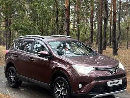 Toyota RAV4 2019 года за 9 800 000 тг. в Семей – фото 3