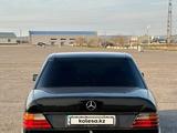 Mercedes-Benz E 230 1991 года за 1 700 000 тг. в Тараз – фото 2