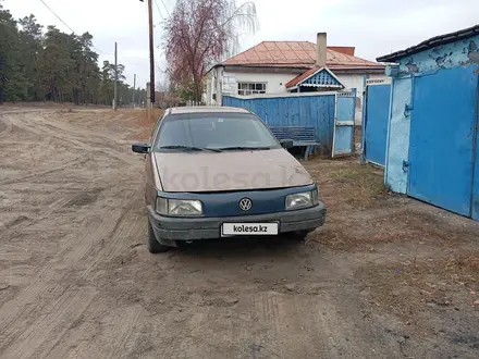 Volkswagen Passat 1989 года за 600 000 тг. в Семей