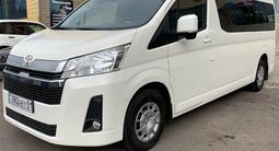 С водителем! Toyota Hiace Тойота Хайс минивэн автобус в Астана