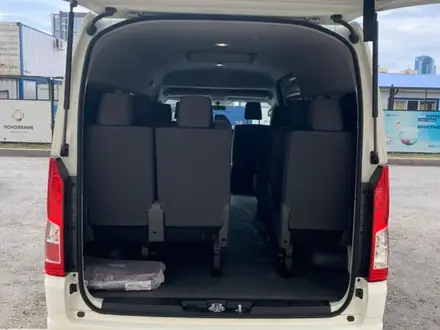 С водителем! Toyota Hiace Тойота Хайс минивэн автобус прокат аренда в Астана – фото 8