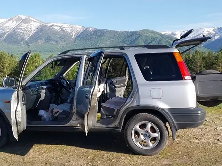 Honda CR-V 1996 года за 4 380 000 тг. в Усть-Каменогорск – фото 2