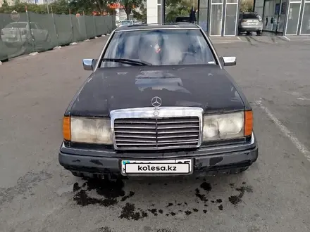 Mercedes-Benz E 200 1991 года за 1 200 000 тг. в Турара Рыскулова