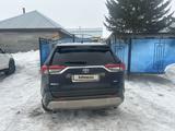 Toyota RAV4 2023 года за 22 000 000 тг. в Усть-Каменогорск – фото 3