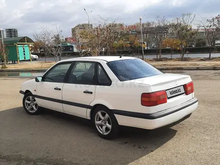 Volkswagen Passat 1996 года за 2 000 000 тг. в Актау – фото 3