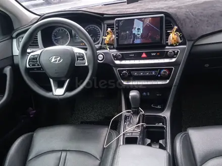 Hyundai Sonata 2019 года за 7 700 000 тг. в Шымкент – фото 19