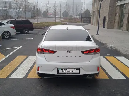 Hyundai Sonata 2019 года за 7 700 000 тг. в Шымкент – фото 4