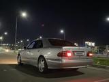 Mercedes-Benz E 200 2001 года за 3 900 000 тг. в Петропавловск – фото 4