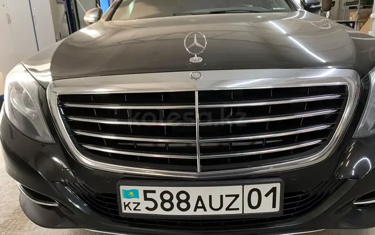 Защитку переднию на Mercedes benz w 222 дорестайлинг за 50 000 тг. в Алматы