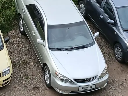 Toyota Camry 2002 года за 4 800 000 тг. в Усть-Каменогорск – фото 2