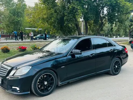 Mercedes-Benz E 200 2011 года за 7 700 000 тг. в Павлодар – фото 4