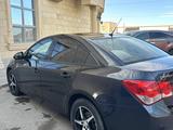 Chevrolet Cruze 2013 года за 4 200 000 тг. в Атырау – фото 5