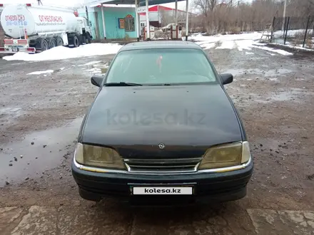 Opel Omega 1993 года за 700 000 тг. в Уральск – фото 2