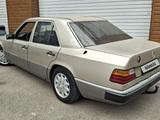 Mercedes-Benz E 200 1990 годаүшін950 000 тг. в Тараз