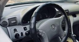 Mercedes-Benz C 180 2000 годаүшін3 780 000 тг. в Петропавловск – фото 3