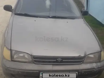 Toyota Carina E 1995 года за 2 000 000 тг. в Усть-Каменогорск – фото 2