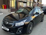 Chevrolet Cruze 2013 года за 4 550 000 тг. в Уральск – фото 2