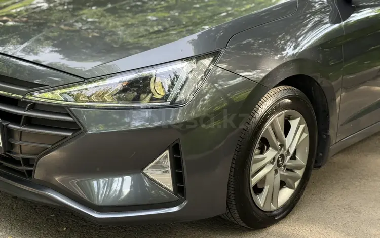 Hyundai Elantra 2019 годаүшін7 500 000 тг. в Алматы
