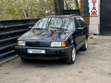 Volkswagen Passat 1993 года за 1 200 000 тг. в Астана – фото 2