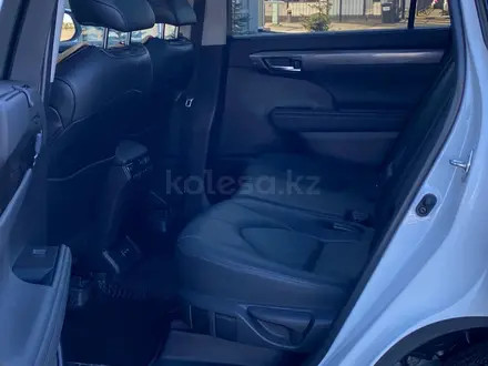 Toyota Highlander 2024 года за 37 000 000 тг. в Уральск – фото 11