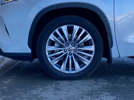 Toyota Highlander 2024 года за 37 000 000 тг. в Уральск – фото 15
