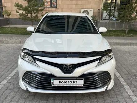 Toyota Camry 2019 года за 14 000 000 тг. в Алматы