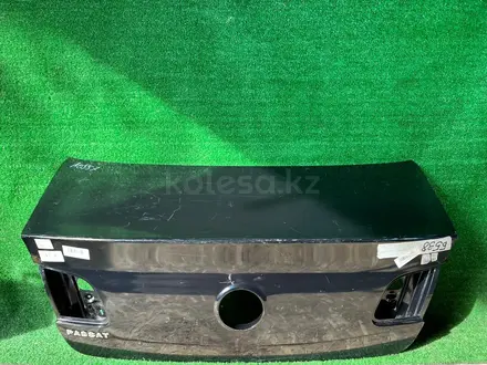 Крышка багажника фольксваген пассат б6 за 25 000 тг. в Алматы
